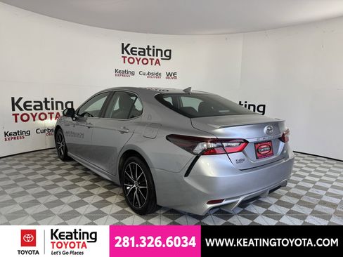 Certified 2024 Toyota Camry SE FWD image 8