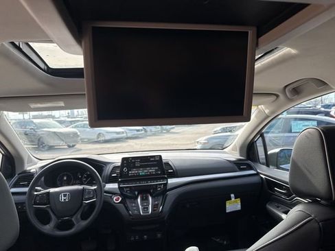 Used 2025 Honda Odyssey Touring image 22