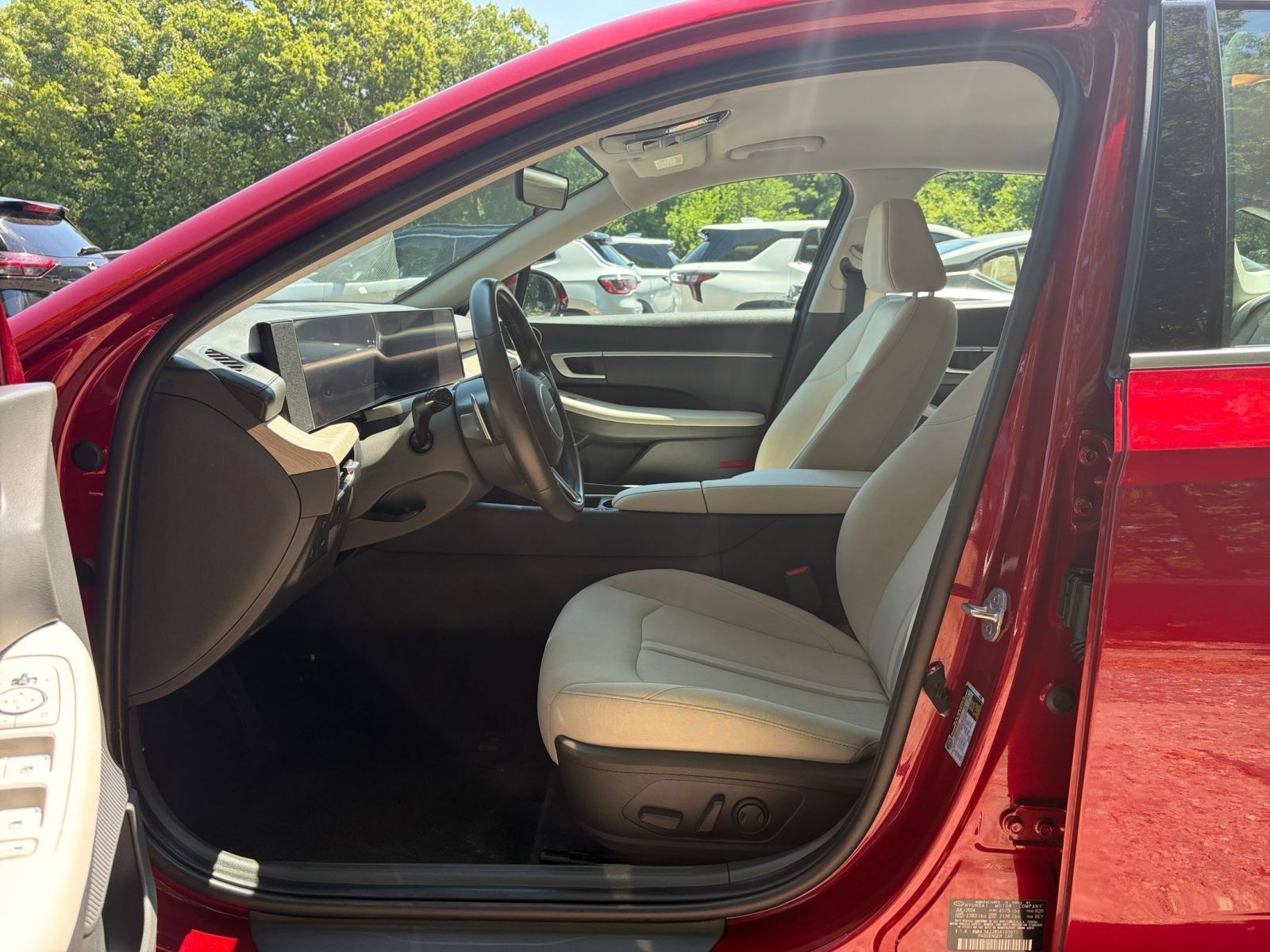 Used 2025 Hyundai Sonata SEL FWD image 26