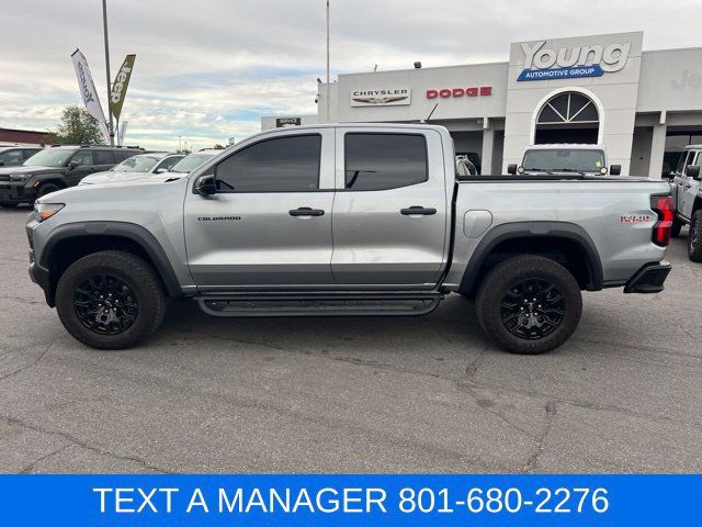 Used 2024 Chevrolet Colorado Trail Boss w/ Technology Package AWD/4WD image 2