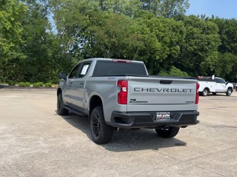 Used 2024 Chevrolet Silverado 1500 Custom Trail Boss w/ LPO, Dark Essentials Package AWD/4WD image 7