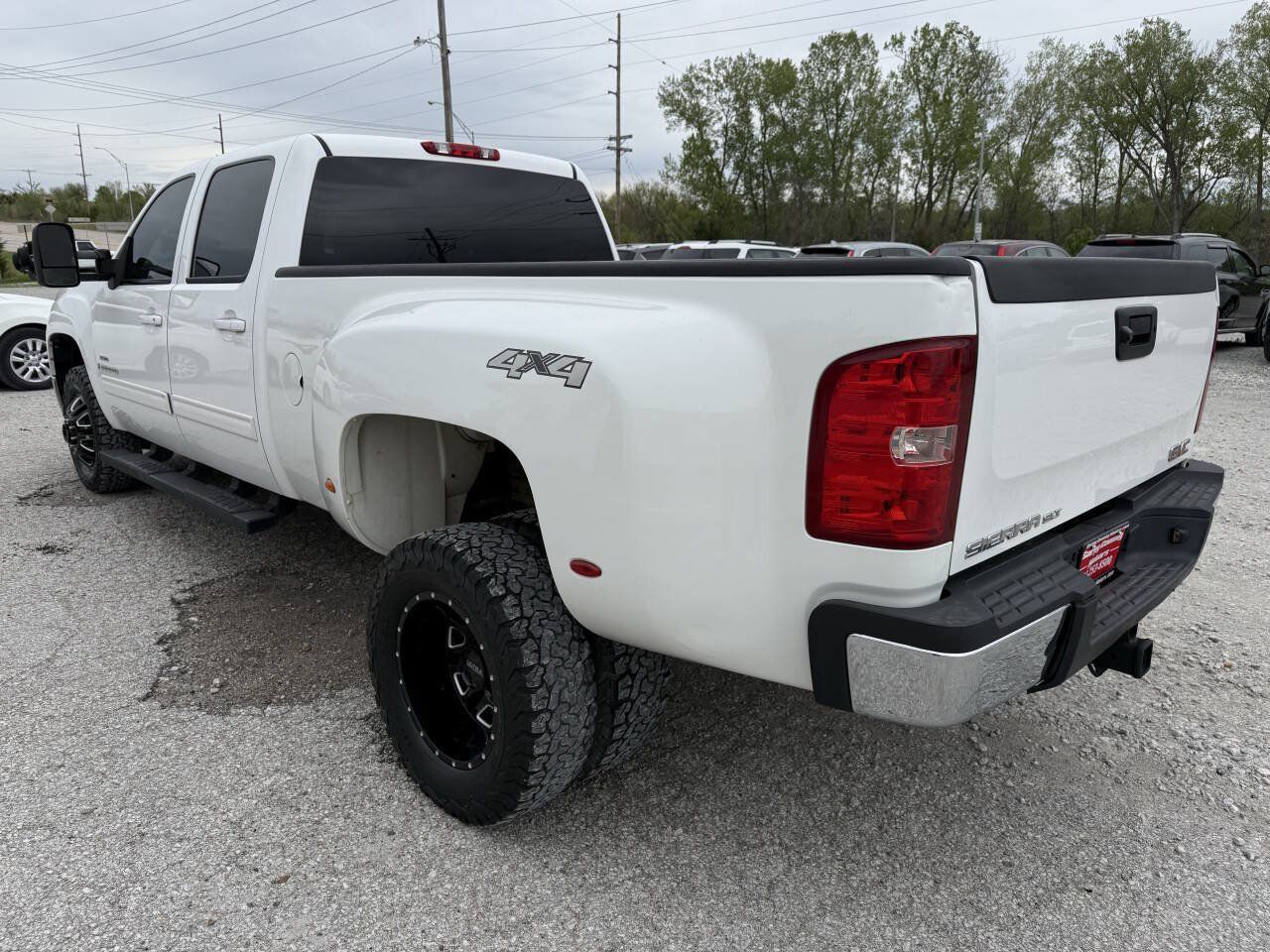 Used 2009 GMC Sierra 3500 SLT AWD/4WD image 5
