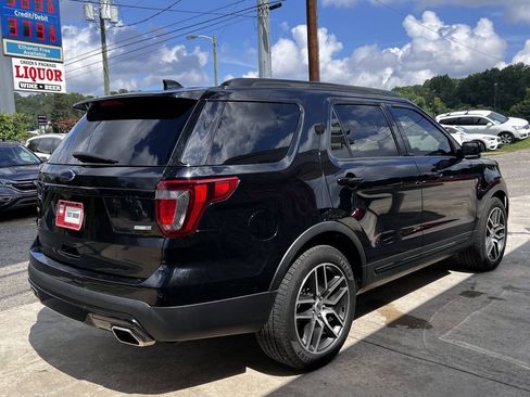 Used 2017 Ford Explorer Sport w/ Equipment Group 401A AWD/4WD image 6