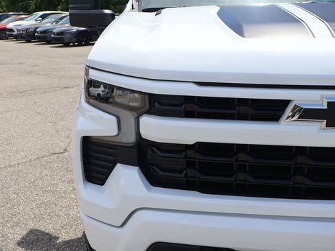 Used 2024 Chevrolet Silverado 1500 RST w/ Rally Edition AWD/4WD image 12