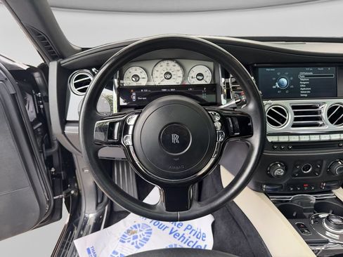 Used 2011 Rolls-Royce Ghost RWD image 14