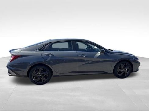 New 2026 Hyundai Elantra SEL Sport Premium FWD image 6