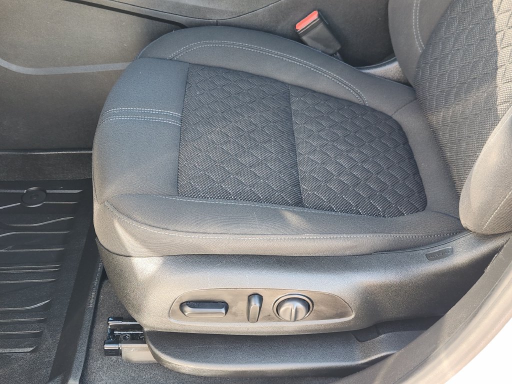 Used 2021 Chevrolet Blazer LT FWD image 23