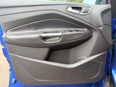 Used 2017 Ford Escape Titanium AWD/4WD image 16