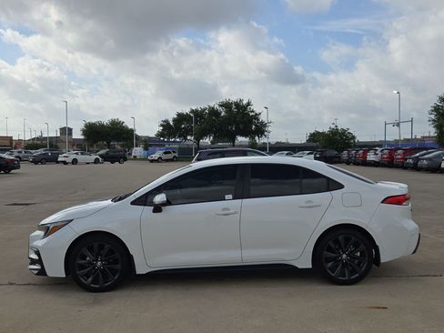 Used 2024 Toyota Corolla SE FWD image 7