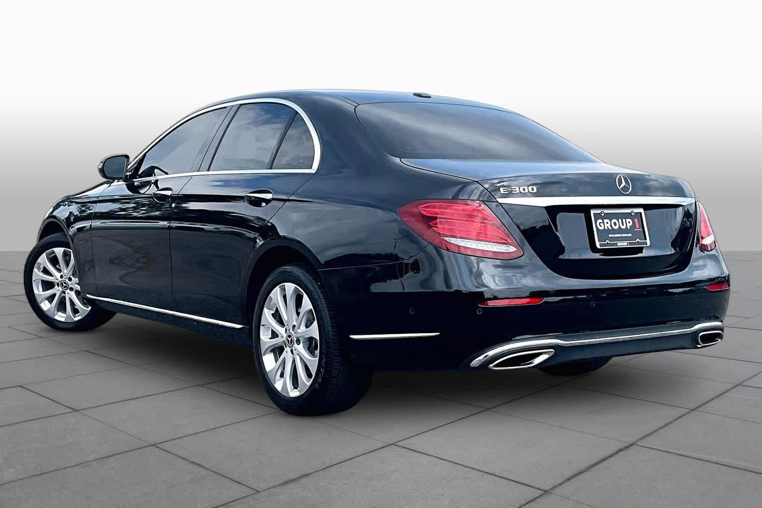 Used 2018 Mercedes-Benz E 300 image 12