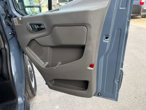 Used 2020 Ford Transit 250 148 High Roof Extended RWD image 16