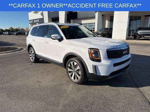Used 2022 Kia Telluride EX w/ EX Premium Package image 2