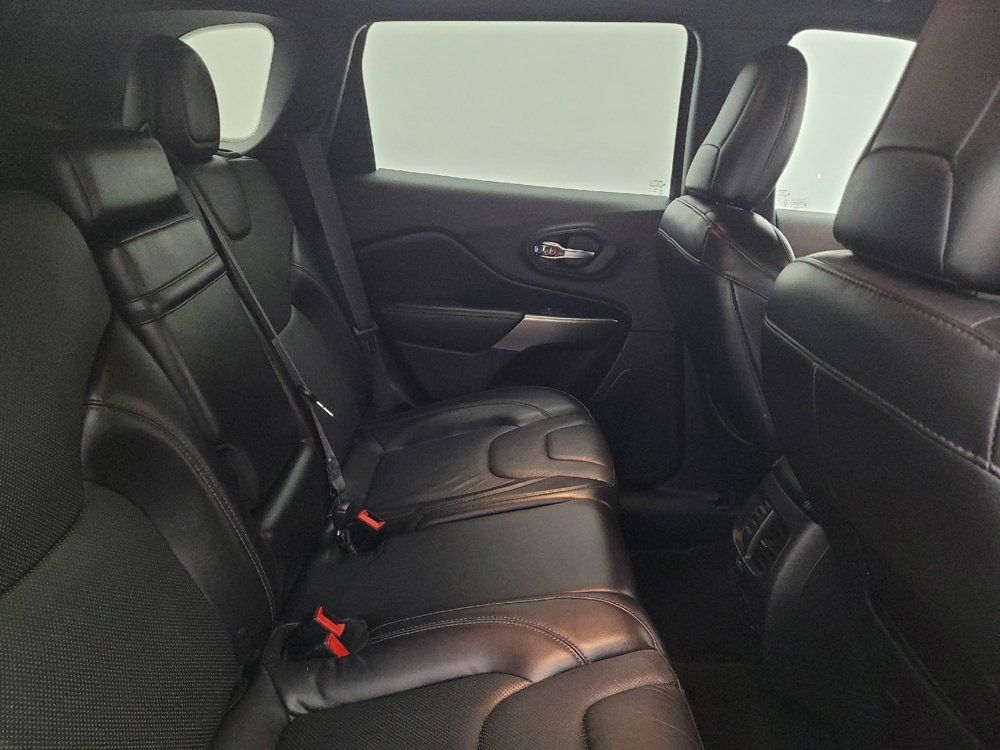 Used 2019 Jeep Cherokee High Altitude AWD/4WD image 19