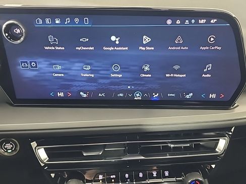 New 2026 Chevrolet Traverse LT w/ Driver Confidence Package image 33