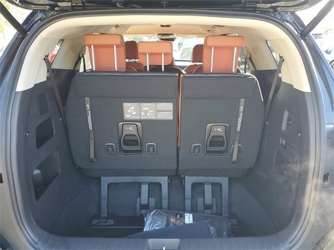 New 2026 Kia Carnival EX image 14