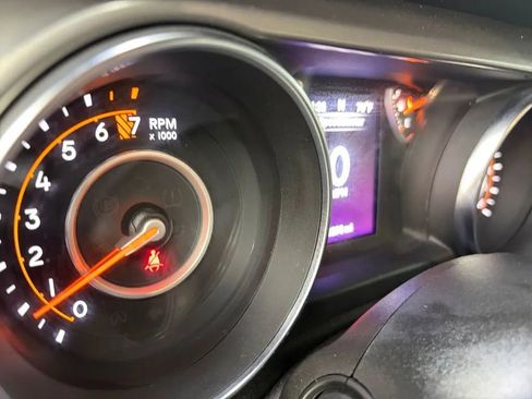 Used 2021 Jeep Wrangler Sport AWD/4WD image 24