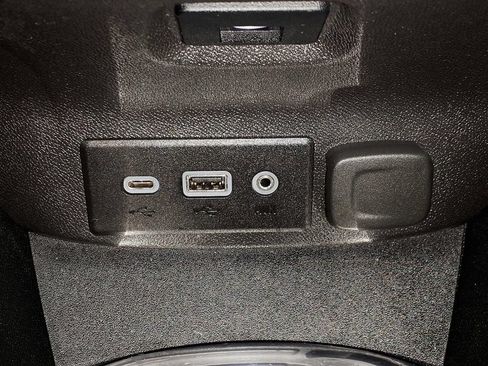 Used 2025 Chevrolet Malibu LT FWD image 23