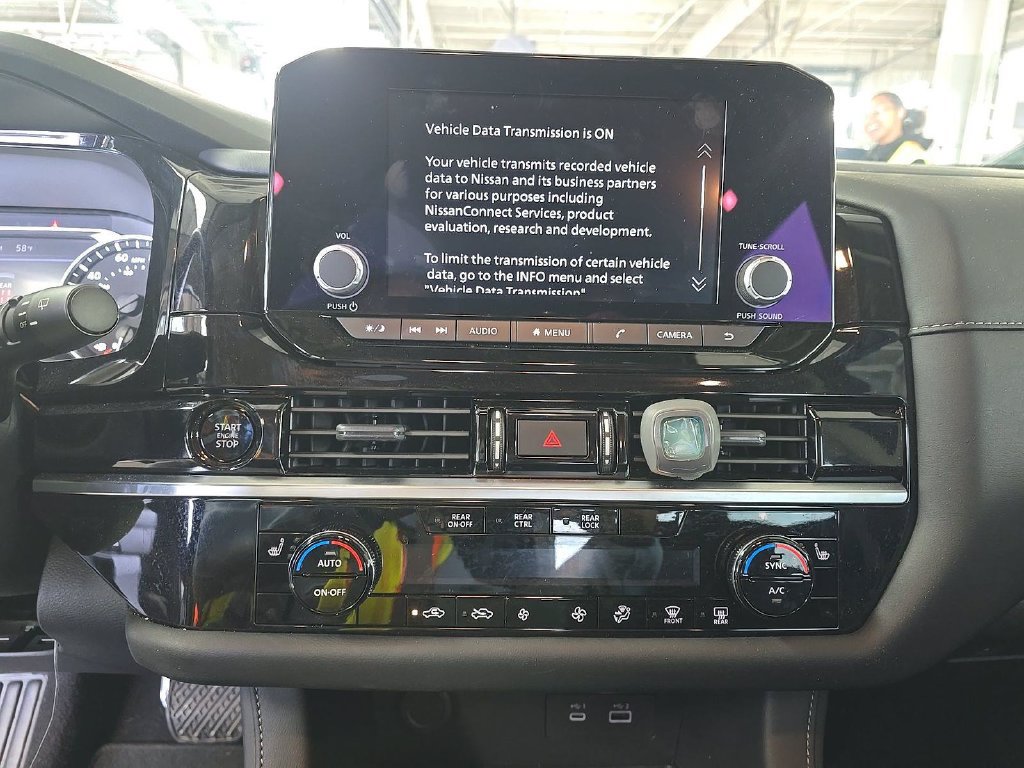 Certified 2025 Nissan Pathfinder SV AWD/4WD image 15