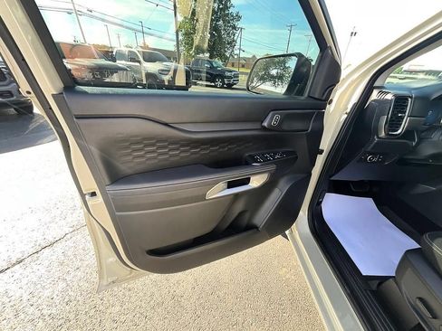 Used 2025 Ford Ranger XLT w/ Equipment Group 301A High AWD/4WD image 12