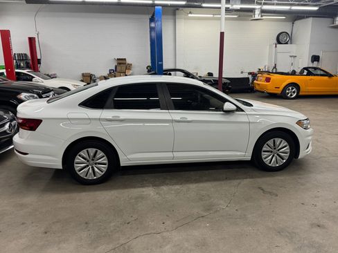 Used 2019 Volkswagen Jetta S w/ Driver Assistance Package FWD image 8