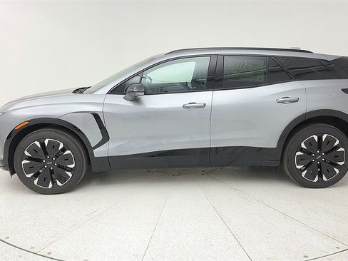 New 2025 Chevrolet Blazer EV RS image 2