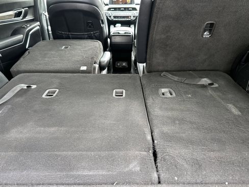 Used 2022 Kia Telluride SX w/ SX Prestige Package image 15