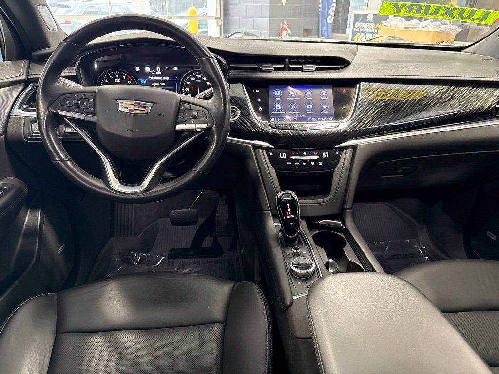 Used 2022 Cadillac XT6 Premium Luxury w/ Technology Package AWD/4WD image 21