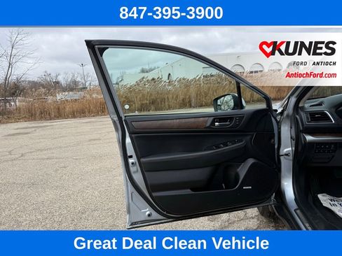 Used 2017 Subaru Outback 2.5i Limited image 28