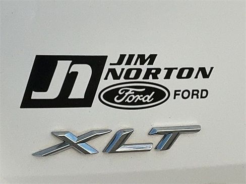 Used 2020 Ford Explorer XLT image 10