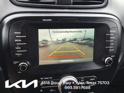 Used 2018 Kia Soul + FWD image 32