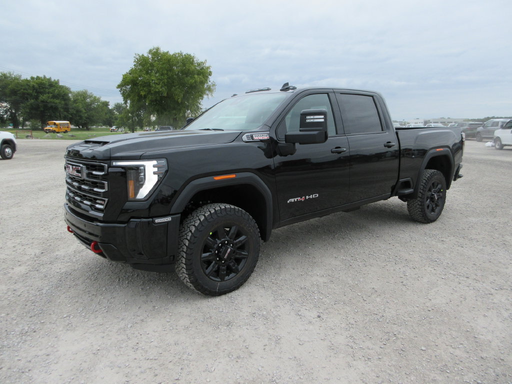 New 2026 GMC Sierra 2500 AT4 w/ Max Trailering Package AWD/4WD image 9