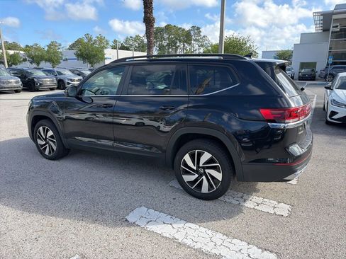 Used 2024 Volkswagen Atlas SE image 4