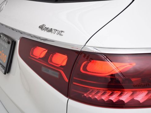 Certified 2025 Mercedes-Benz GLS 450 4MATIC image 14