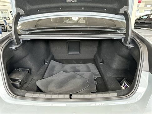Used 2024 BMW 760i xDrive image 21