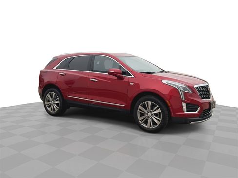 Used 2024 Cadillac XT5 Premium Luxury image 2