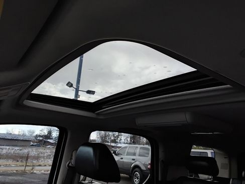 Used 2009 Cadillac Escalade 4WD Hybrid image 14