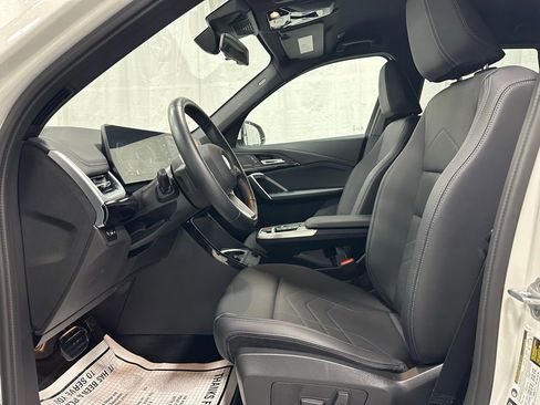 Used 2025 BMW X1 xDrive28i image 14