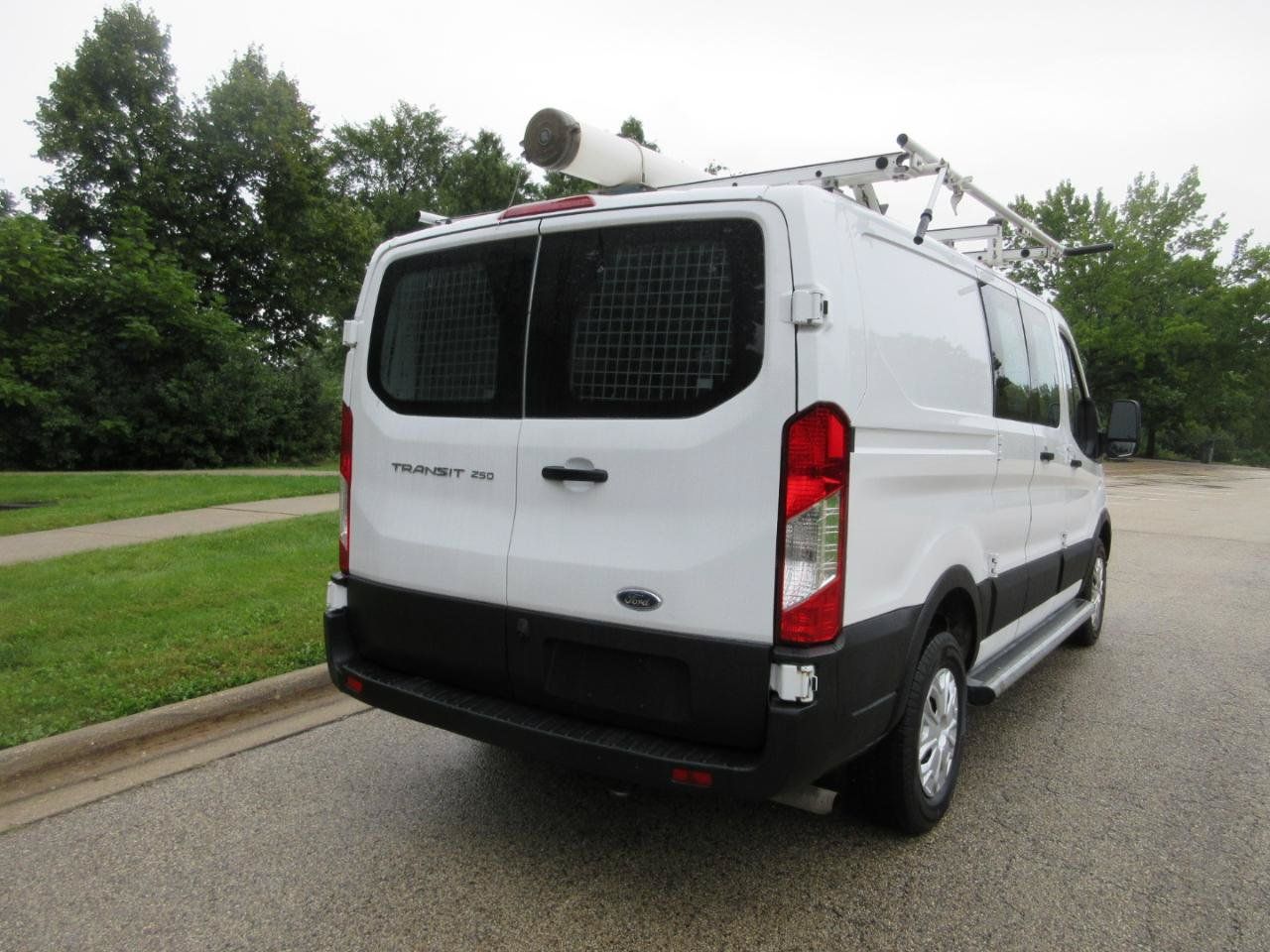 Used 2020 Ford Transit 250 Low Roof w/ Exterior Upgrade Package RWD image 12