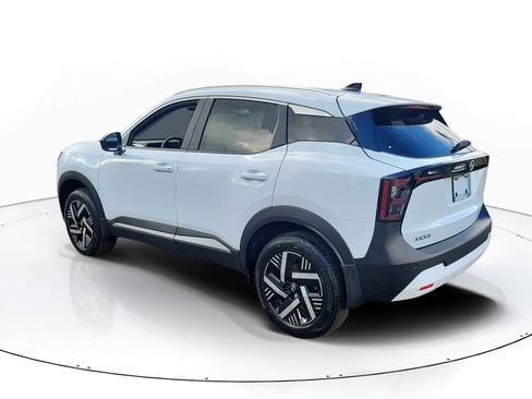 New 2026 Nissan Kicks SV w/ SV Premium Package FWD image 3