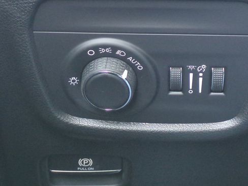 New 2025 Jeep Grand Cherokee Laredo X image 30