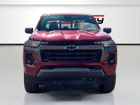 Used 2023 Chevrolet Colorado LT w/ LT Convenience Package image 2