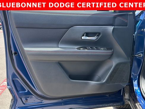 Used 2026 Nissan Kicks SR AWD/4WD image 9