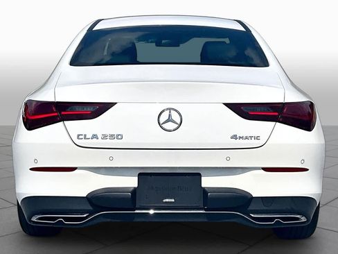 Used 2025 Mercedes-Benz CLA 250 4MATIC image 5