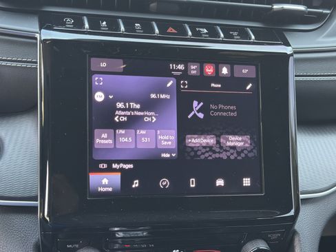 Used 2025 Jeep Grand Cherokee Laredo X RWD image 4