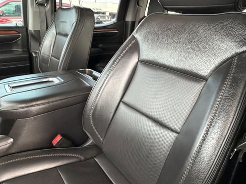 Used 2022 GMC Sierra 1500 Denali RWD image 28