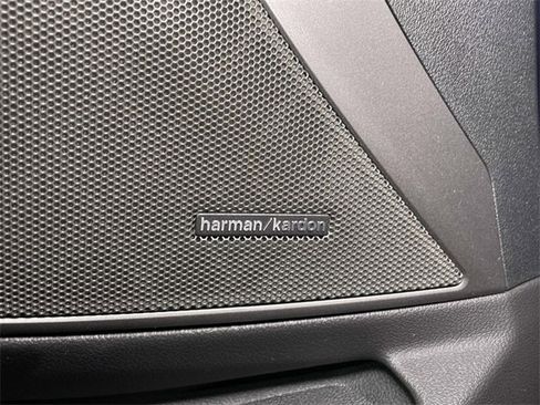 Used 2025 BMW M3 Competition image 39