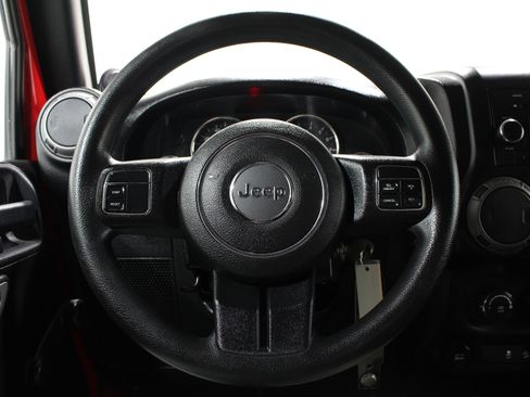 Used 2013 Jeep Wrangler Sport AWD/4WD image 6