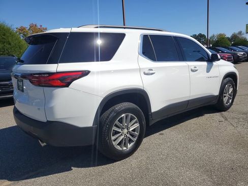 Used 2023 Chevrolet Traverse LT image 6