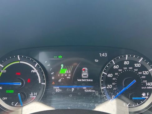 Used 2021 Toyota Highlander Platinum AWD/4WD image 16