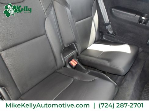 Used 2022 Volvo XC90 T6 Momentum AWD/4WD image 12